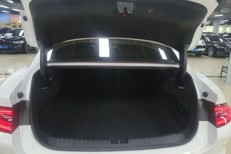 Used Xiaomi Auto SU7 2024 Rear-Drive Ultra-Long Range Advanced Pro-Level Intelligent Driving Version Interior 3