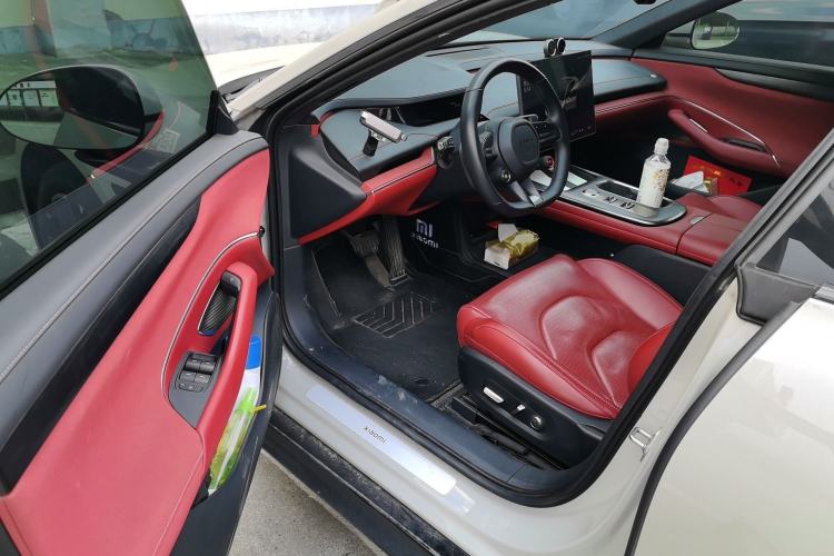 Used Xiaomi Auto SU7 2024 Rear-Drive Long-Range Intelligent Driving Version Interior 3