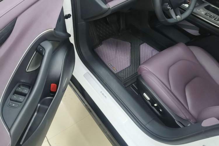 Used Xiaomi Auto SU7 2024 Rear-Drive Ultra-Long Range Advanced Pro-Level Intelligent Driving Version Interior 6