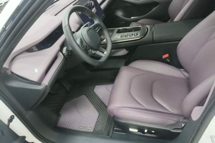 Used Xiaomi Auto SU7 2024 Rear-Drive Ultra-Long Range Advanced Pro-Level Intelligent Driving Version Interior 7