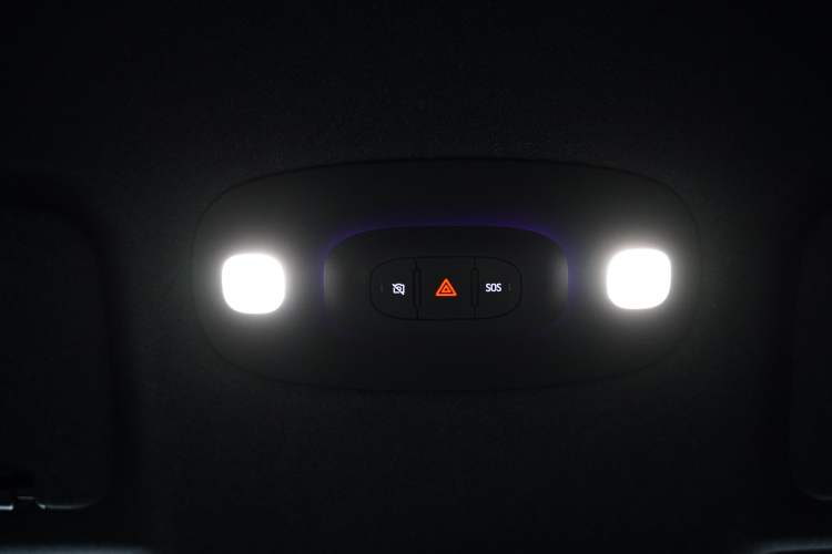 Used Xiaomi Auto SU7 2024 Rear-Drive Standard Founder Edition Interior 8