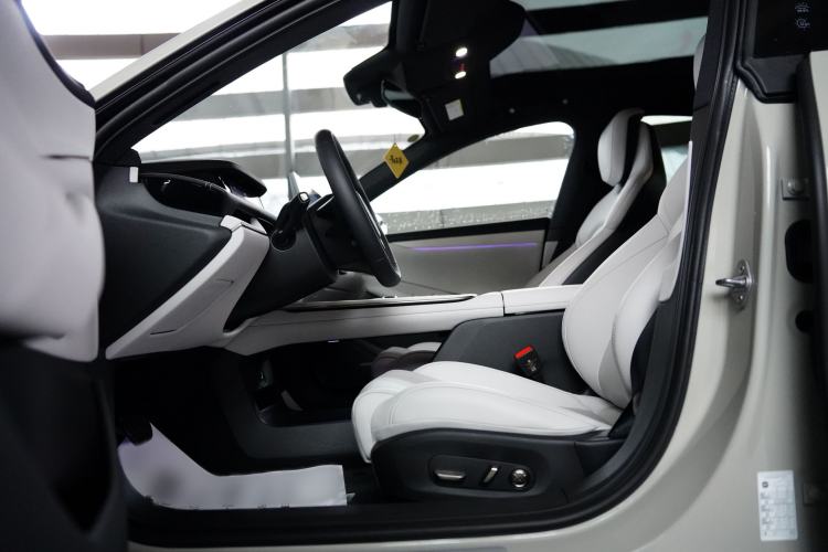 Used Xiaomi Auto SU7 2024 Rear-Drive Standard Founder Edition Interior 9