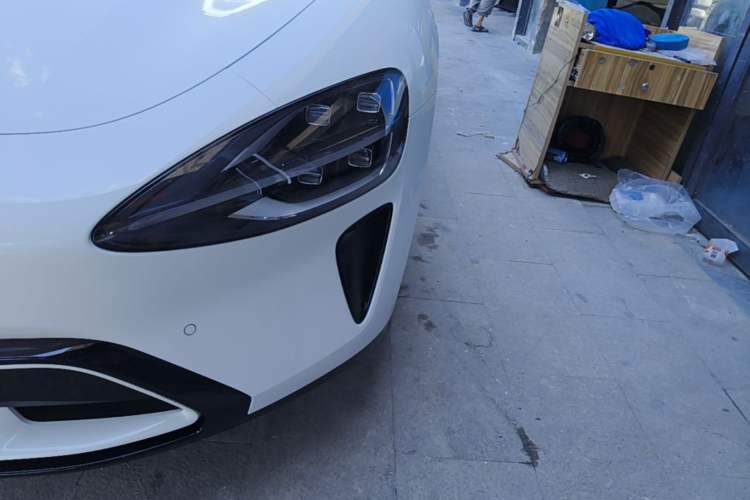 Used Xiaomi Auto SU7 2024 Four-Wheel Drive Ultra-Long Range Advanced Intelligent Driving Max Edition Left Front Headlight