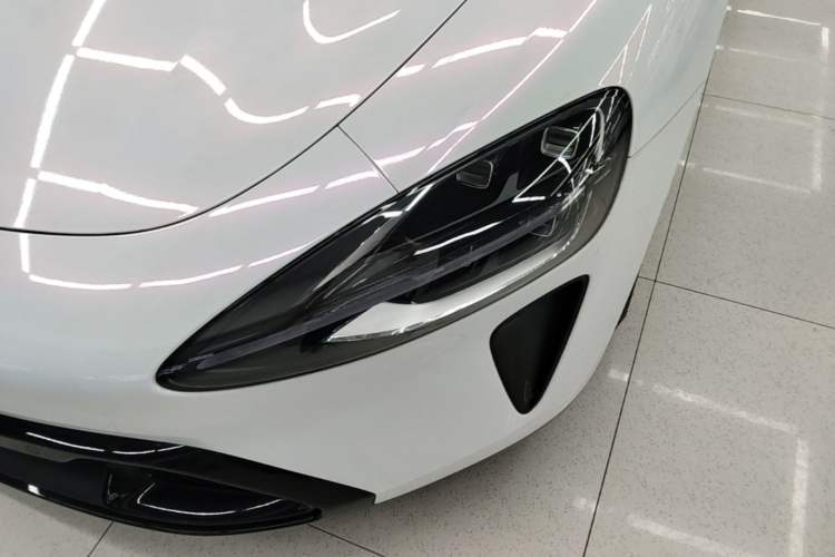 Used Xiaomi Auto SU7 2024 Four-Wheel Drive Ultra-Long Range Advanced Intelligent Driving Max Edition Left Front Headlight