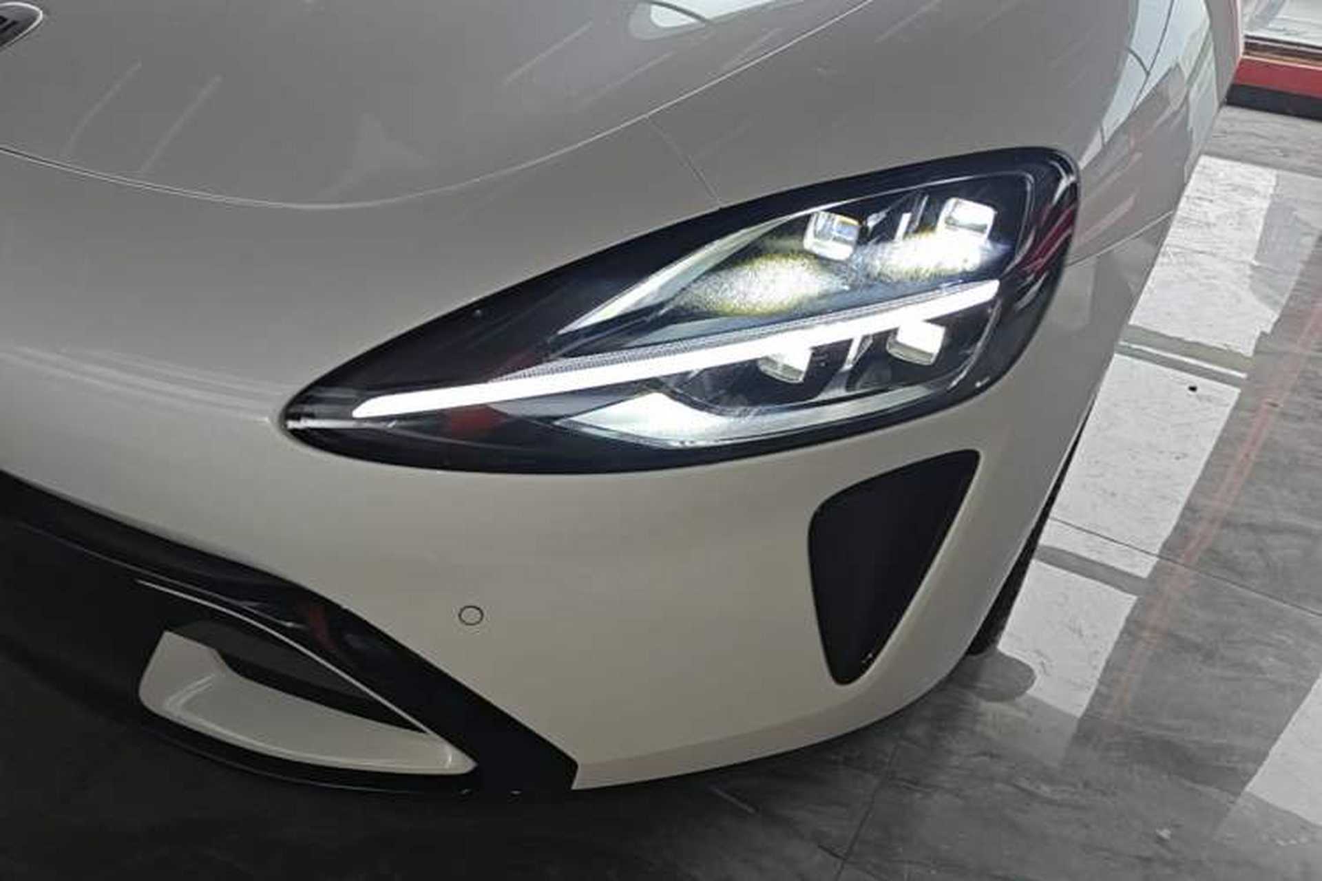 Used Xiaomi Auto SU7 2024 Rear-Drive Long-Range Intelligent Driving Version Left Front Headlight