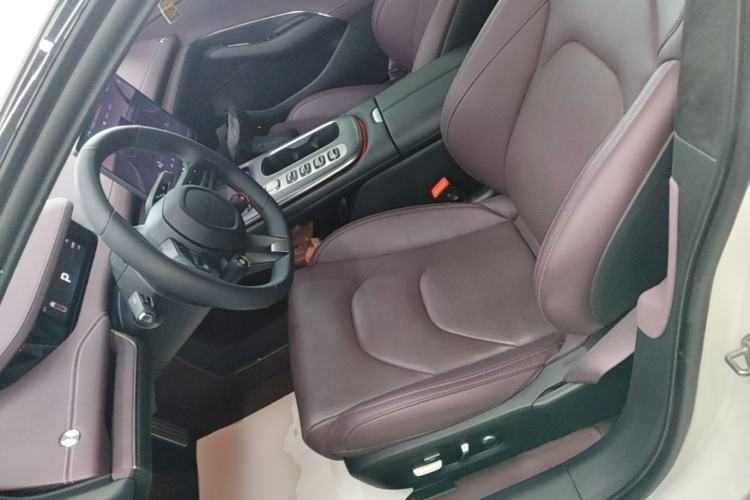 Used Xiaomi Auto SU7 2024 Four-Wheel Drive Ultra-Long Range Advanced Intelligent Driving Max Edition Left Front Seat