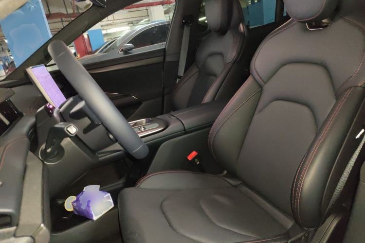 Used Xiaomi Auto SU7 2024 Rear-Drive Long-Range Intelligent Driving Version Left Front Seat