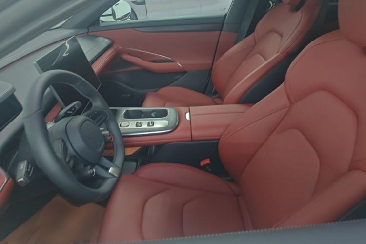 Used Xiaomi Auto SU7 2024 Rear-Drive Long-Range Intelligent Driving Version Left Front Seat