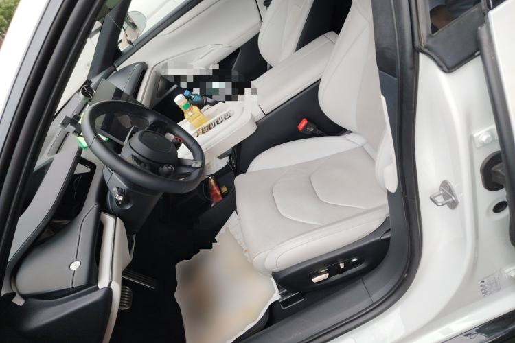 Used Xiaomi Auto SU7 2024 Four-Wheel Drive Ultra-Long Range Advanced Intelligent Driving Max Edition Left Front Seat