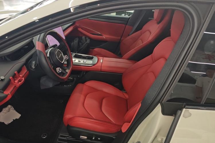 Used Xiaomi Auto SU7 2024 Rear-Drive Long-Range Intelligent Driving Version Left Front Seat