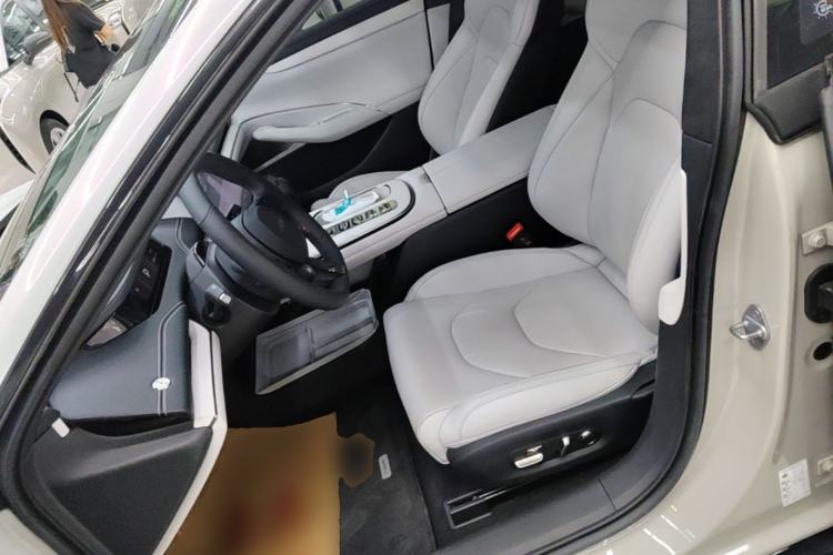 Used Xiaomi Auto SU7 2024 Four-Wheel Drive Ultra-Long Range Advanced Intelligent Driving Max Edition Left Front Seat