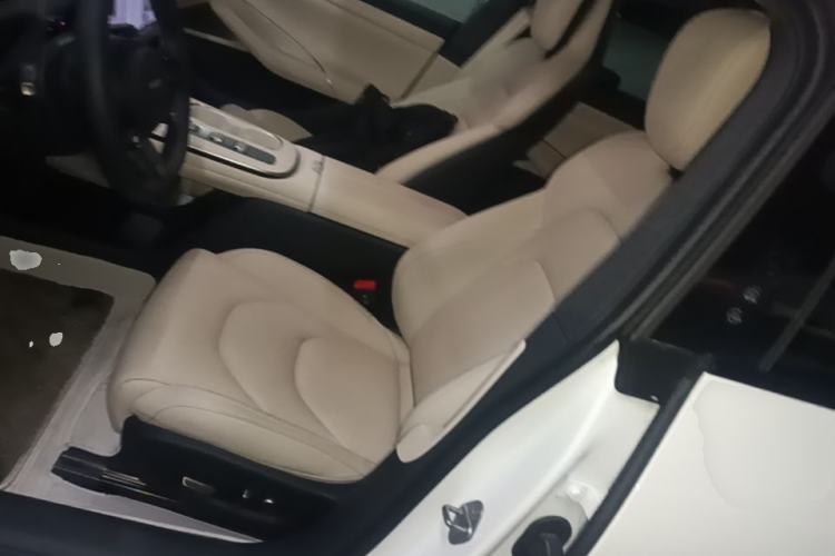 Used Xiaomi Auto SU7 2024 Rear-Drive Long-Range Intelligent Driving Version Left Front Seat