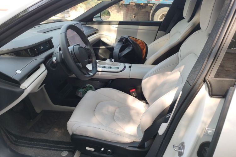 Used Xiaomi Auto SU7 2024 Rear-Drive Long-Range Intelligent Driving Version Left Front Seat