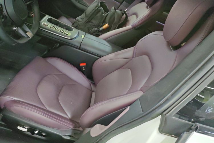 Used Xiaomi Auto SU7 2024 Four-Wheel Drive Ultra-Long Range Advanced Intelligent Driving Max Edition Left Front Seat