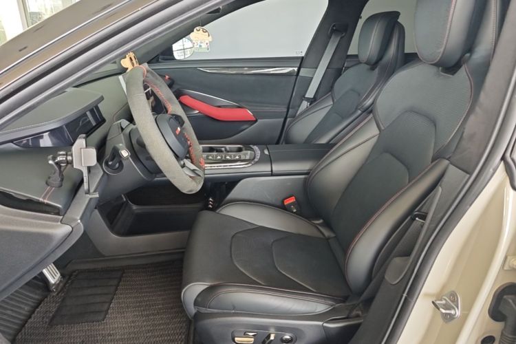 Used Xiaomi Auto SU7 2024 Four-Wheel Drive Ultra-Long Range Advanced Intelligent Driving Max Edition Left Front Seat