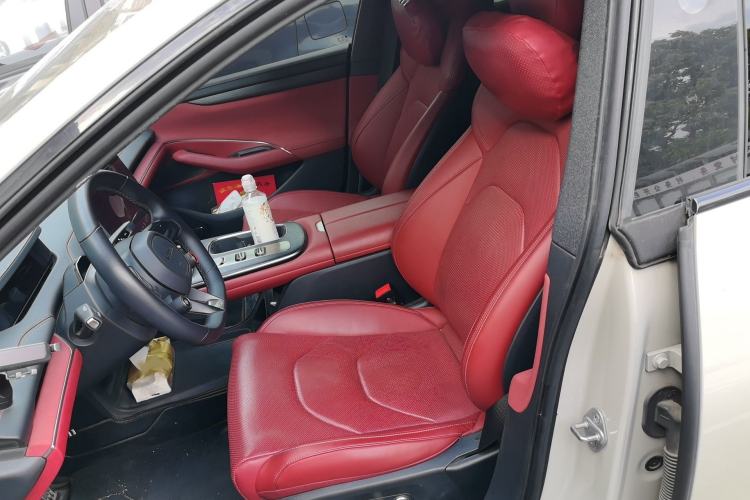 Used Xiaomi Auto SU7 2024 Rear-Drive Long-Range Intelligent Driving Version Left Front Seat