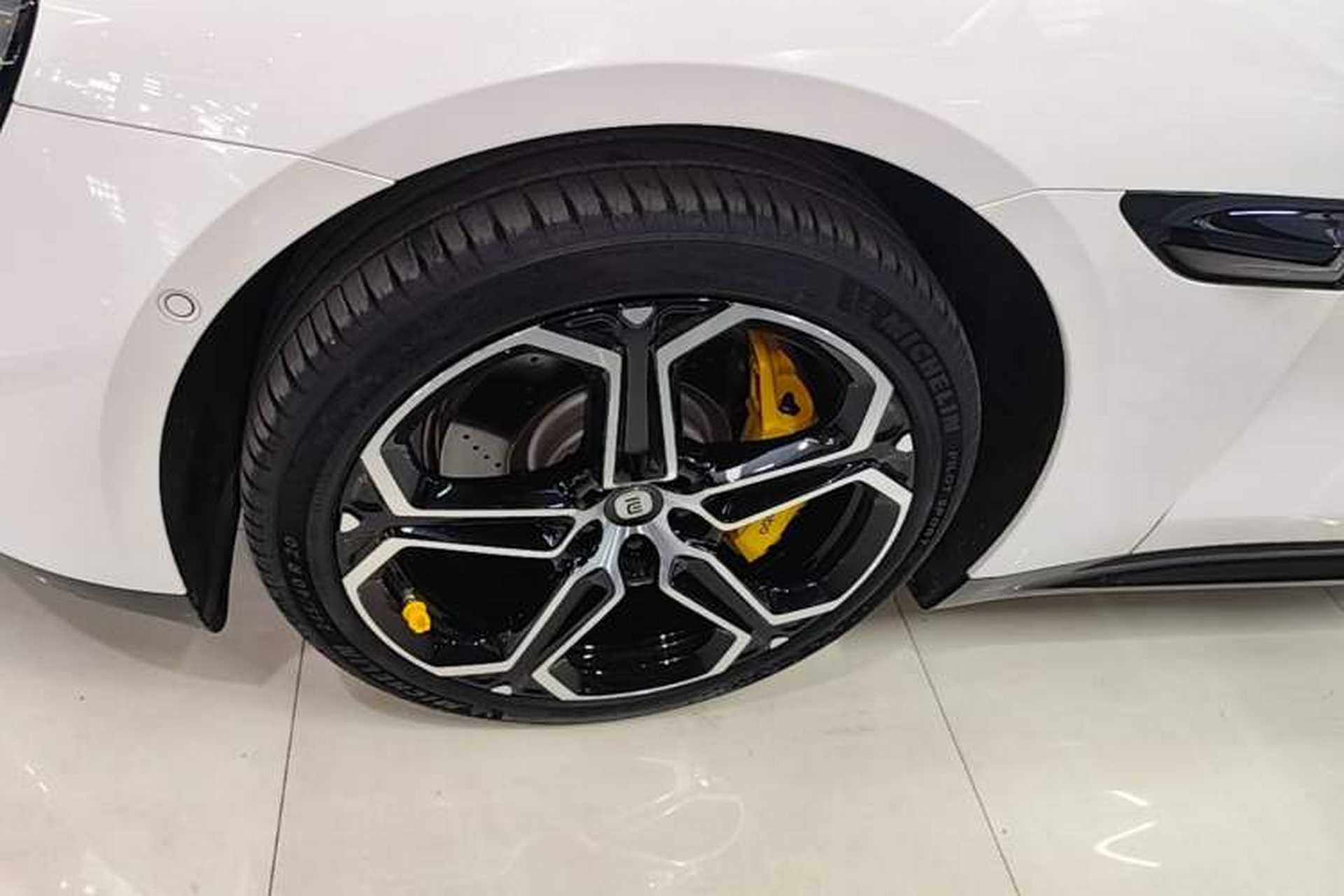 Used Xiaomi Auto SU7 2024 Rear-Drive Long-Range Intelligent Driving Version Left Front Wheel Hub