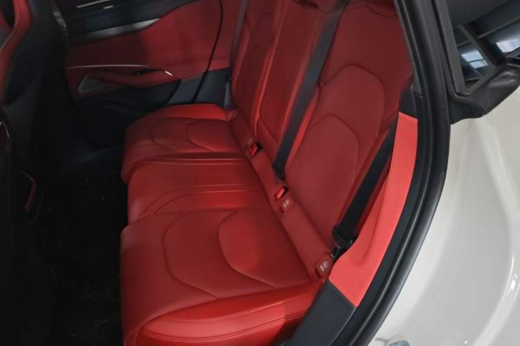 Used Xiaomi Auto SU7 2024 Rear-Drive Long-Range Intelligent Driving Version Left Rear Seat