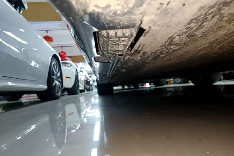 Used Xiaomi Auto SU7 2024 Four-Wheel Drive Ultra-Long Range Advanced Intelligent Driving Max Edition Left Side Sill