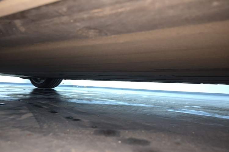 Used Xiaomi Auto SU7 2024 Rear-Drive Long-Range Intelligent Driving Version Left Side Sill