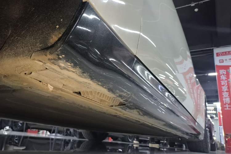 Used Xiaomi Auto SU7 2024 Rear-Drive Long-Range Intelligent Driving Version Left Side Sill