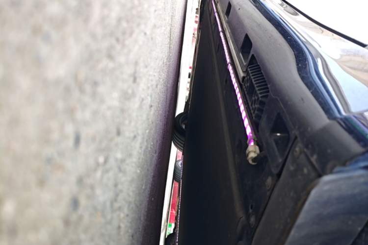 Used Xiaomi Auto SU7 2024 Four-Wheel Drive Ultra-Long Range Advanced Intelligent Driving Max Edition Left Side Sill