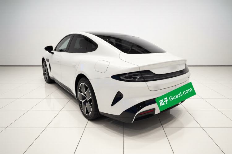 Used Xiaomi Auto SU7 2024 Rear-Drive Long-Range Intelligent Driving Version Rear Left 45 Deg