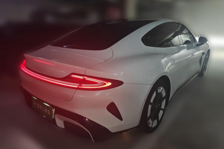 Used Xiaomi Auto SU7 2024 Rear-Drive Long-Range Intelligent Driving Version Rear Right 45 Deg