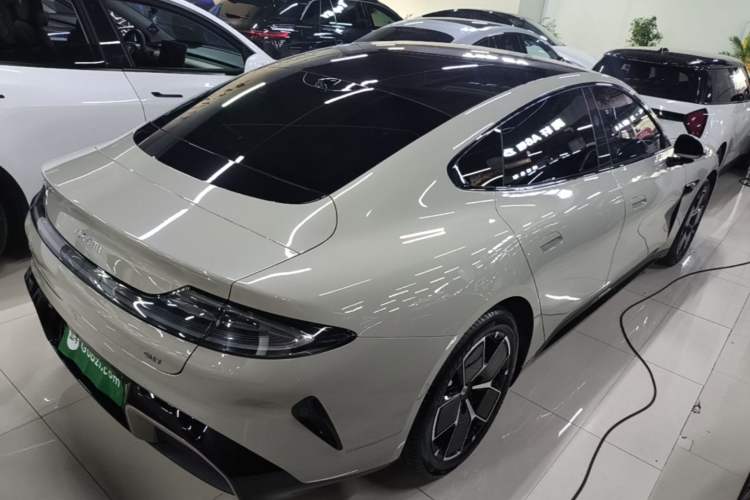 Used Xiaomi Auto SU7 2024 Rear-Drive Long-Range Intelligent Driving Version Rear Right 45 Deg
