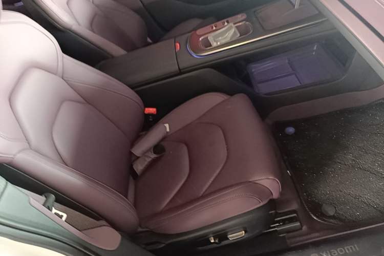 Used Xiaomi Auto SU7 2024 Rear-Drive Long-Range Intelligent Driving Version Right Front Seat