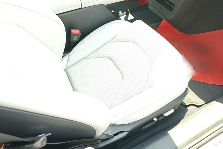 Used Xiaomi Auto SU7 2024 Four-Wheel Drive Ultra-Long Range Advanced Intelligent Driving Max Edition Right Front Seat