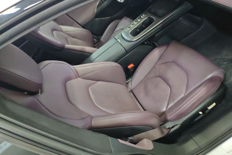 Used Xiaomi Auto SU7 2024 Four-Wheel Drive Ultra-Long Range Advanced Intelligent Driving Max Edition Right Front Seat