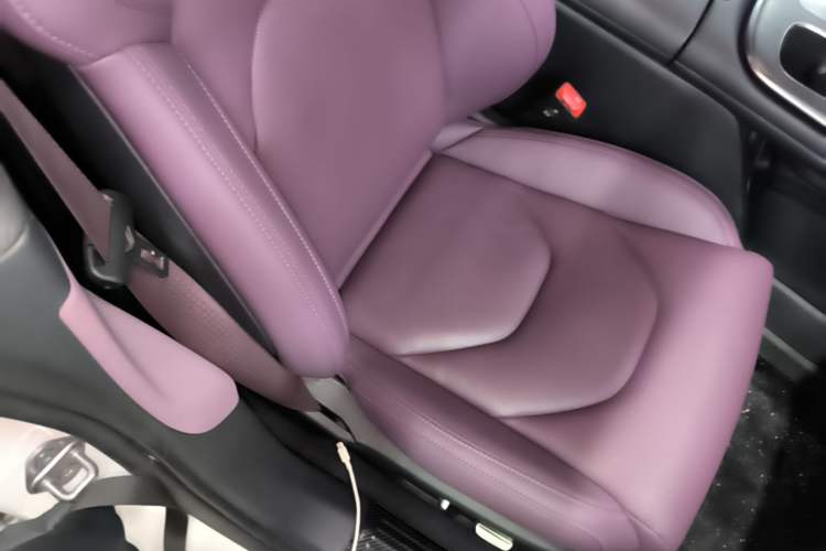 Used Xiaomi Auto SU7 2024 Rear-Drive Long-Range Intelligent Driving Version Right Front Seat