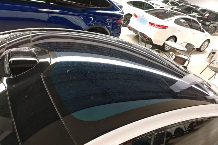 Used Xiaomi Auto SU7 2024 Four-Wheel Drive Ultra-Long Range Advanced Intelligent Driving Max Edition Roof