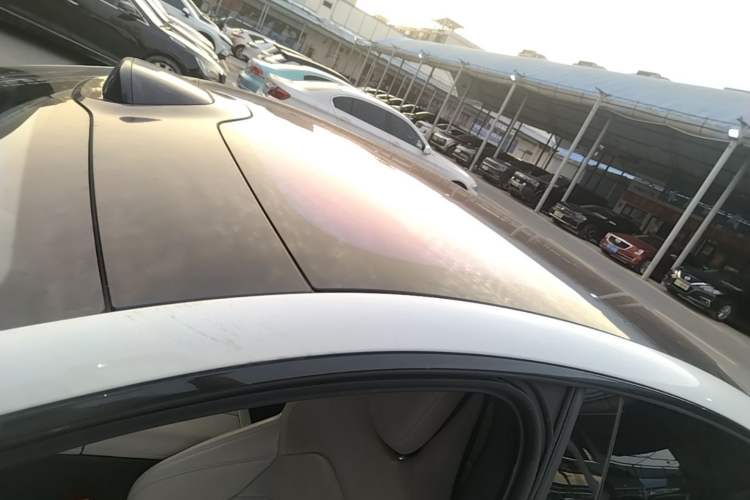 Used Xiaomi Auto SU7 2024 Four-Wheel Drive Ultra-Long Range Advanced Intelligent Driving Max Edition Roof