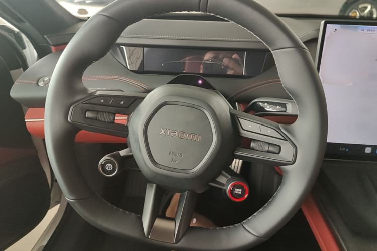 Used Xiaomi Auto SU7 2024 Four-Wheel Drive Ultra-Long Range Advanced Intelligent Driving Max Edition Steering Wheel