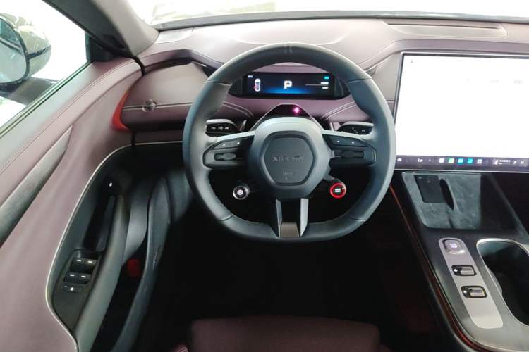 Used Xiaomi Auto SU7 2024 Rear-Drive Long-Range Intelligent Driving Version Steering Wheel