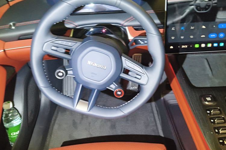 Used Xiaomi Auto SU7 2024 Four-Wheel Drive Ultra-Long Range Advanced Intelligent Driving Max Edition Steering Wheel