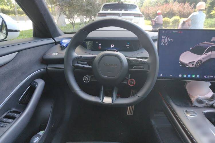 Used Xiaomi Auto SU7 2024 Four-Wheel Drive Ultra-Long Range Advanced Intelligent Driving Max Edition Steering Wheel