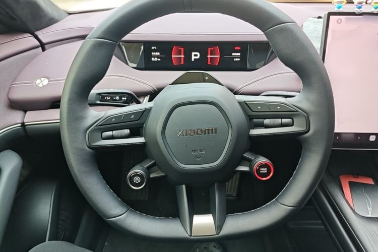 Used Xiaomi Auto SU7 2024 Four-Wheel Drive Ultra-Long Range Advanced Intelligent Driving Max Edition Steering Wheel