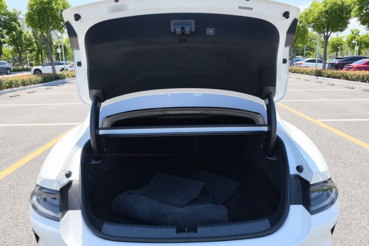 Used Xiaomi Auto SU7 2024 Rear-Drive Long-Range Intelligent Driving Version Trunk