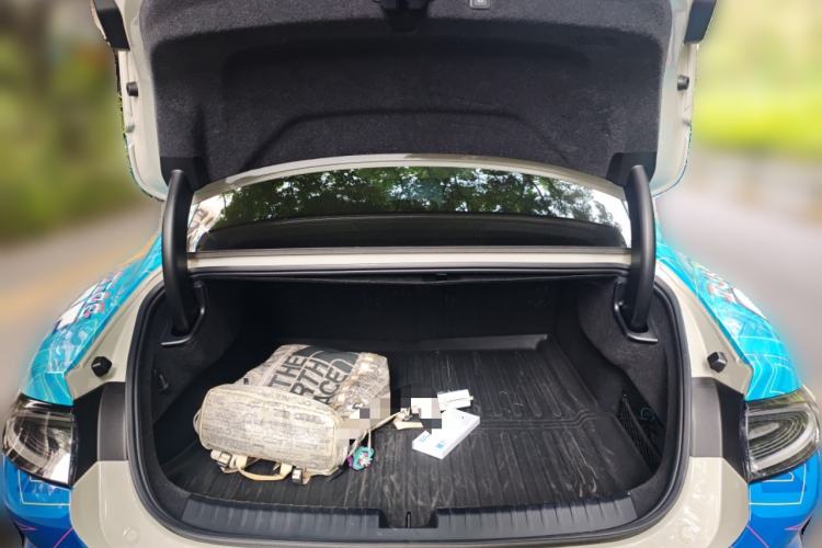 Used Xiaomi Auto SU7 2024 Rear-Drive Ultra-Long Range Advanced Pro-Level Intelligent Driving Version Trunk