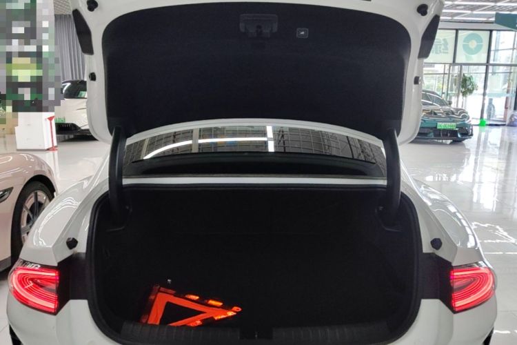 Used Xiaomi Auto SU7 2024 Four-Wheel Drive Ultra-Long Range Advanced Intelligent Driving Max Edition Trunk