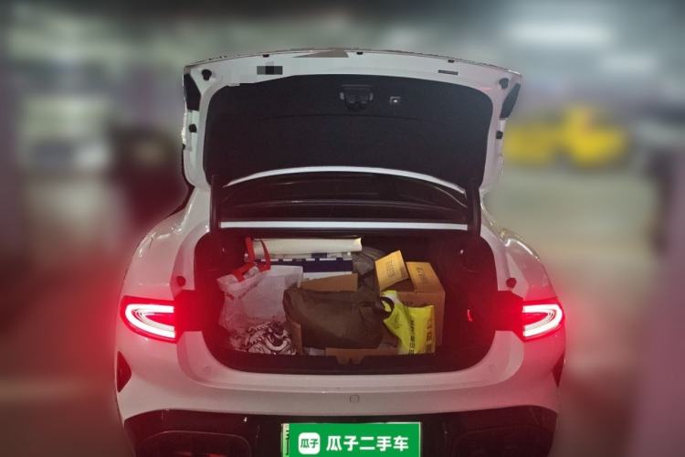 Used Xiaomi Auto SU7 2024 Four-Wheel Drive Ultra-Long Range Advanced Intelligent Driving Max Edition Trunk