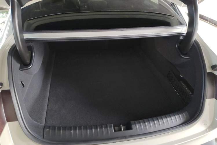 Used Xiaomi Auto SU7 2024 Rear-Drive Long-Range Intelligent Driving Version Trunk