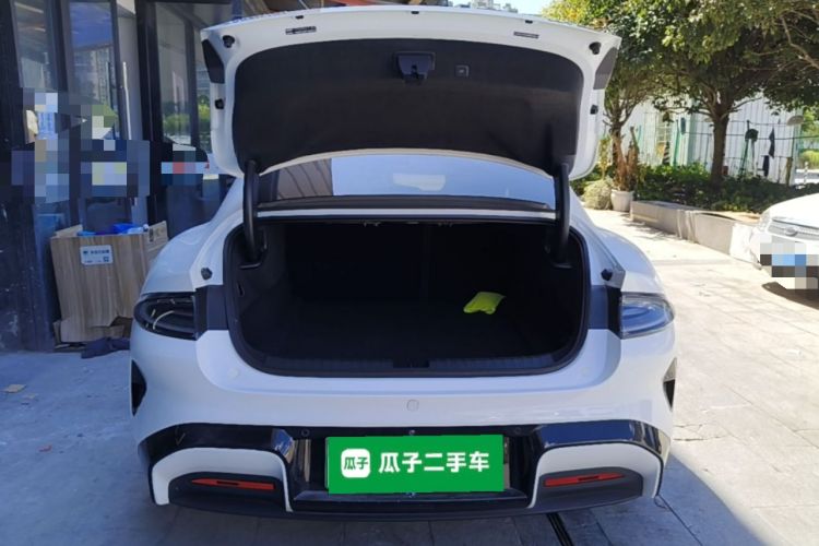 Used Xiaomi Auto SU7 2024 Four-Wheel Drive Ultra-Long Range Advanced Intelligent Driving Max Edition Trunk