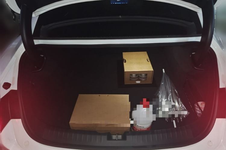 Used Xiaomi Auto SU7 2024 Rear-Drive Long-Range Intelligent Driving Version Trunk