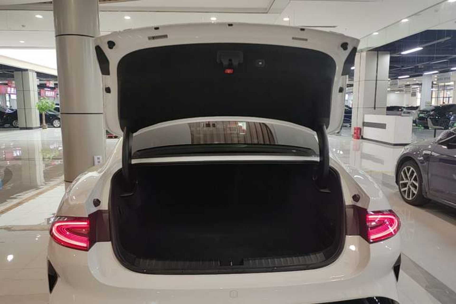 Used Xiaomi Auto SU7 2024 Rear-Drive Long-Range Intelligent Driving Version Trunk