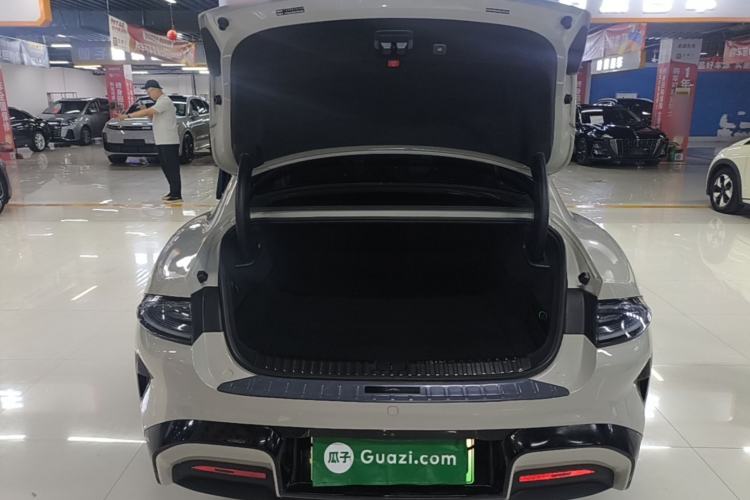Used Xiaomi Auto SU7 2024 Rear-Drive Long-Range Intelligent Driving Version Trunk