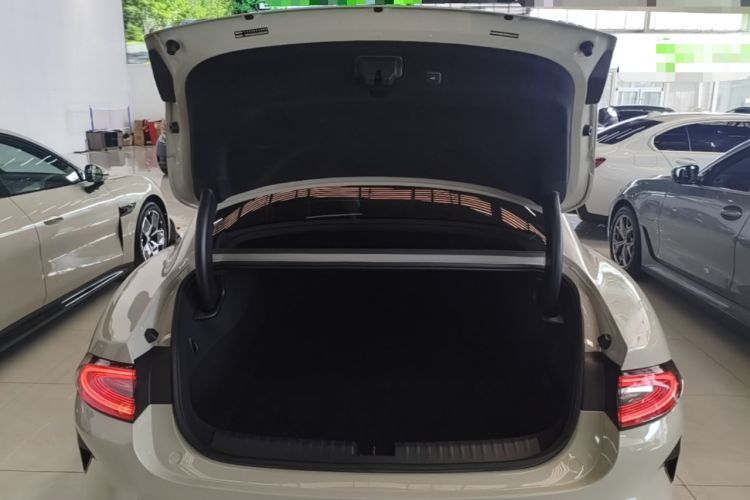 Used Xiaomi Auto SU7 2024 Rear-Drive Long-Range Intelligent Driving Version Trunk